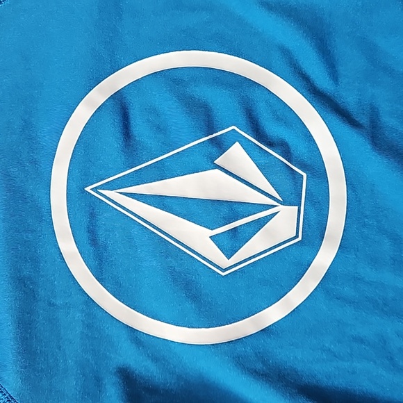 Volcom Boys Longsleeve Medium Tee Shirt - Picture 2 of 4